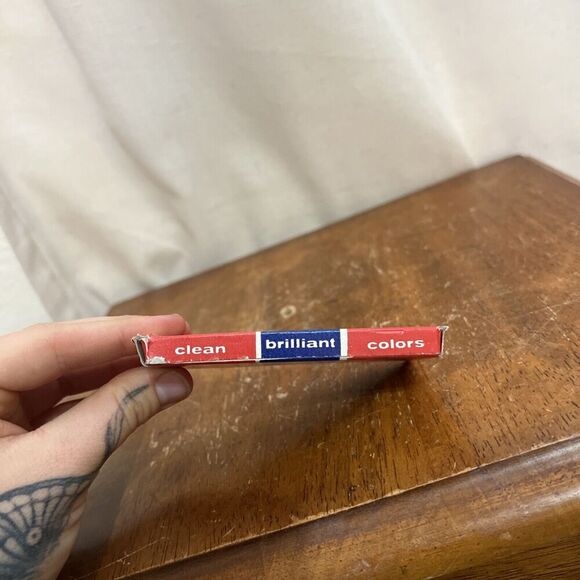 Vintage Imperial Bri-Tone‎ Crayons Original Red Box No. 6 Unused Made In USA - Picture 5 of 7